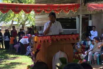 Gubernur Longki Djanggola kelilingi Buol dan Tolitoli