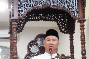 Mukhlis Basri Isi Kultum Tarawih