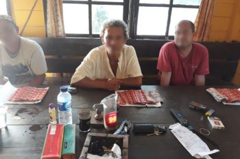 Pedagang keliling obat terlarang ditangkap Polisi Barut