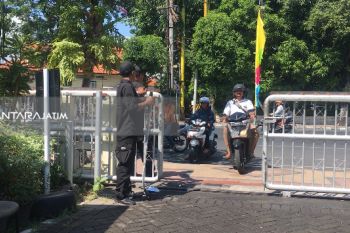 Pengamanan Gedung Pemkot dan DPRD Surabaya Diperketat