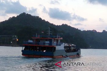 145 napi kasus terorisme tiba di Nusakambangan (VIDEO)