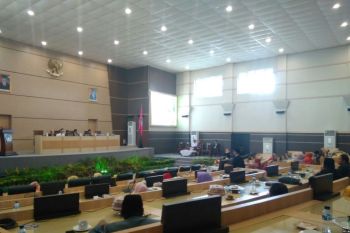 DPRD gelar sidang paripurna peringati hut Kendari