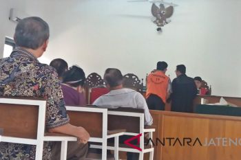 Pelaku penggelapan Rp2,75 miliar minta dibebaskan