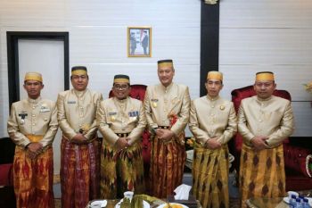 Penjabat gubernur terima gelar kehormatan adat Jeneponto
