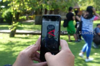 Suka motret dengan ponsel? Simak tips ini