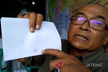 Ratusan surat suara Pilgub di Banyumas rusak (VIDEO)