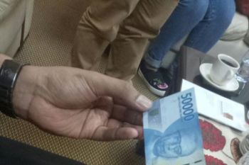 Uang rampasan dari tas Najib sampai 114 juta ringgit Malaysia