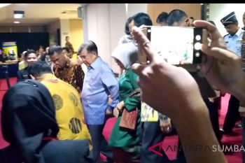 Wapres Jusuf Kalla tiba di UNP
