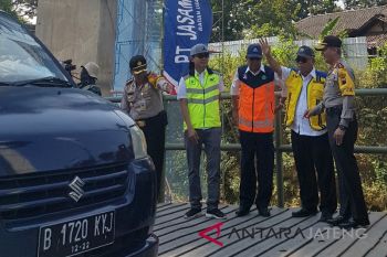 Menteri PUPR  cek jalur pengalihan Jembatan Kenteng