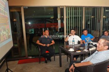 Gubernur Dukung Pesta Rakyat dengan Pembentangan Spanduk 1 Kilometer