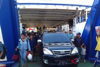 Arus balik Lebaran di pelabuhan penyeberangan Bolok meningkat