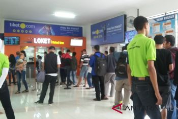5.000 Pemudik turun di Stasiun Solo Balapan setiap hari
