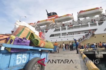 626 ton bantuan kemanusiaan tiba di Pantoloan
