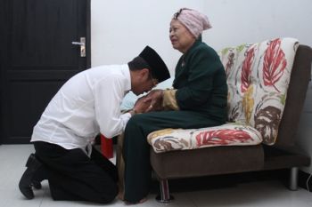 IYL minta restu ibu jelang pencoblosan