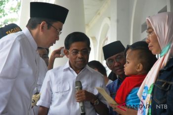 Mensos santuni keluarga korban tragedi tambang emas rakyat