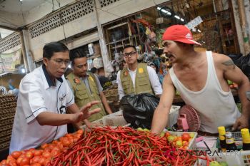 Harga kebutuhan pokok di Karimun stabil