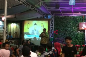 Giri dengar aspirasi komunitas pengemudi taksi dan ojek online