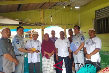 Mobil dinas Kemenag Sulteng masuk jurang