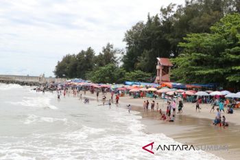 Pariaman Mayor Appealed People To Maintain Cleanliness Around Tourism Objects