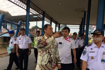 Pembangunan Jembatan jangan hambat transportasi logistik