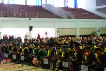 Unand wisuda 164 orang lulusan pascasarjana 2018