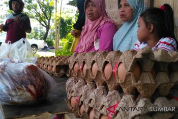 Solok Selatan gelar pasar murah bantu masyarakat penuhi kebutuhan lebaran
