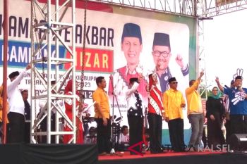 Paman Birin hadiri kampanye Akbar Bambang-Nizar