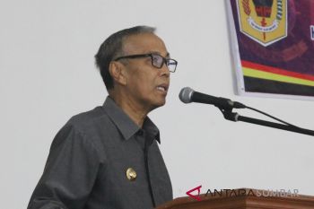 Tanah Datar rehab 1.075 rumah tidak layak huni