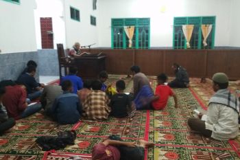 Warga LDII Agam ajak keluarga lakukan itikaf