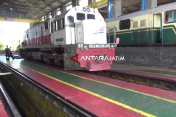Daop Madiun Lakukan Perawatan Lokomotif Hadapi Lebaran (Video)