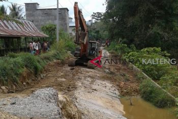 Rp1,4 Miliar untuk perbaikan jalan longsor di Barut