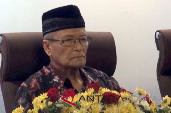 Syafii Maarif memaklumi pemeriksaan terhadap Bahar