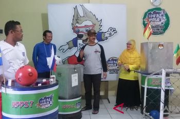 Kemeriahan Piala Dunia hadir di TPS 96 Surakarta