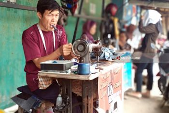 Tren Jasa Permak Pakaian Jelang Lebaran