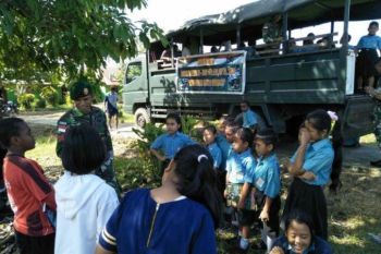 Upaya Satgas Yonif 501 Kostrad mencerdaskan generasi penerus bangsa