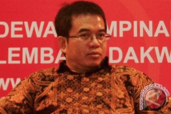 Yudi Latif umumkan pengunduran diri lewat Medsos