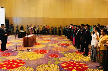 Anggota KPU 15 Kabupaten/Kota se-Sultra dilantik
