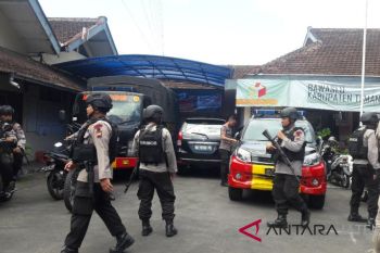 Panwaskab Temanggung masih dijaga Brimob