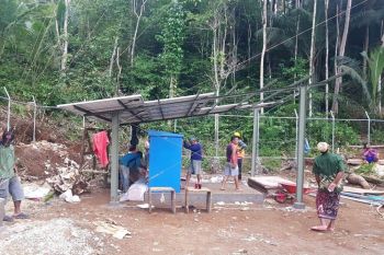 Pemkab Banggai Kepulauan bangun tiga BTS Telekomunikasi
