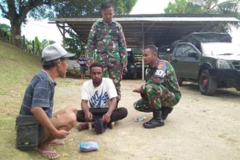 Satgas Yonif 501 Kostrad amankan pencuri sepeda motor