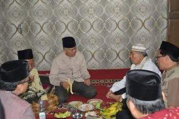 Wawako Padang ingatkan warga waspadai informasi "hoax"