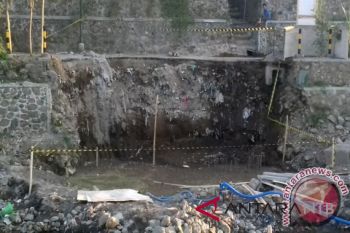 Konstruksi jembataan Dasan Agung Mataram mulai dikerjakan