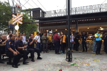 Loko coffe shop hadir di Stasiun Tugu