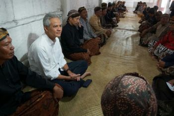 Ganjar Sebarkan Kerukunan dan Kreativitas di Cilacap
