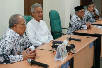 Susun kebijakan pendidikan, Ganjar minta masukan PGRI-PGSI