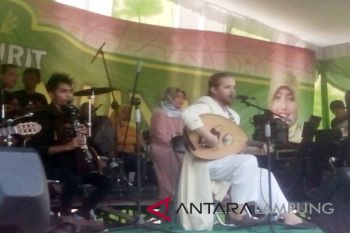Kampanye Arinal-Chusnunia dimeriahkan grup musik "Debu"