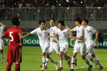 Korsel pertahankan pemain muda di skud Piala Dunia