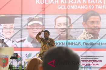 Mensos motivasi 4.500 orang mahasiswa KKN Unhas