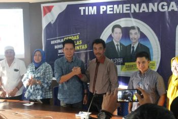 Nadalsyah-Sugianto gelar konferensi pers klaim menang di Pilkada Barut