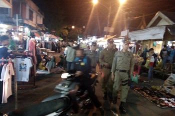 Satpol-PP Padang Panjang bagi tiga shif patroli amankan libur lebaran
